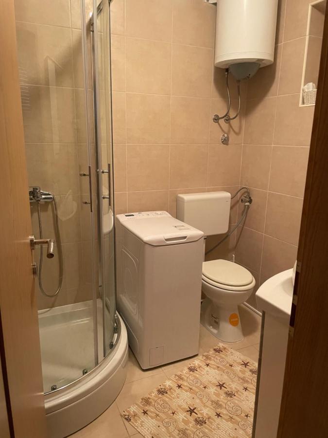 Apartmani Isabella - Ilda Radonic 젤사 외부 사진
