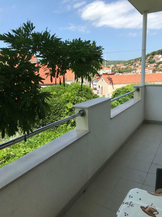 Apartmani Isabella - Ilda Radonic 젤사 외부 사진